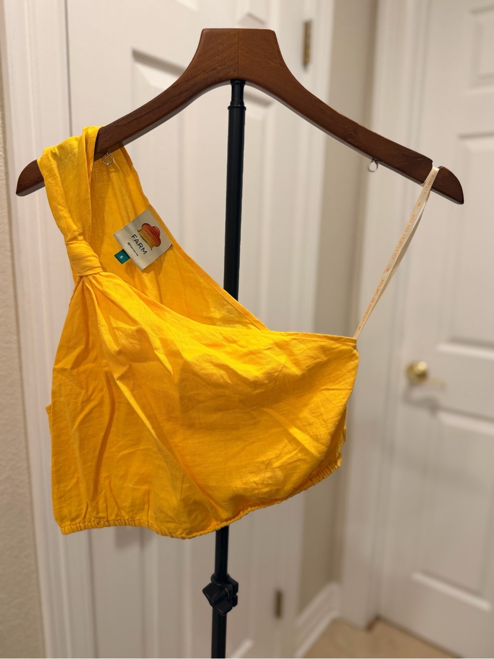 FARM Rio One-Shoulder Yellow Crop Top Size Small - Picture 2 of 8